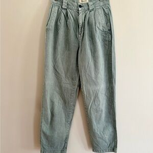 Madewell Garment Dyed Tapered Chino Pants in “Overcast” color, size 25